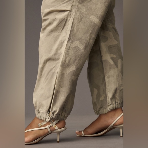 NWT! Anthropologie Pilcro Printed Camo Parachute Pants 🐾 - Picture 10 of 12